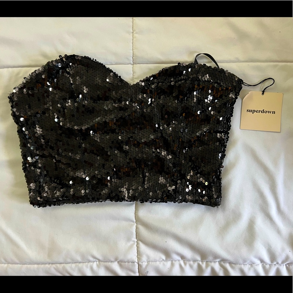 NWT Superdown strapless cropped top!